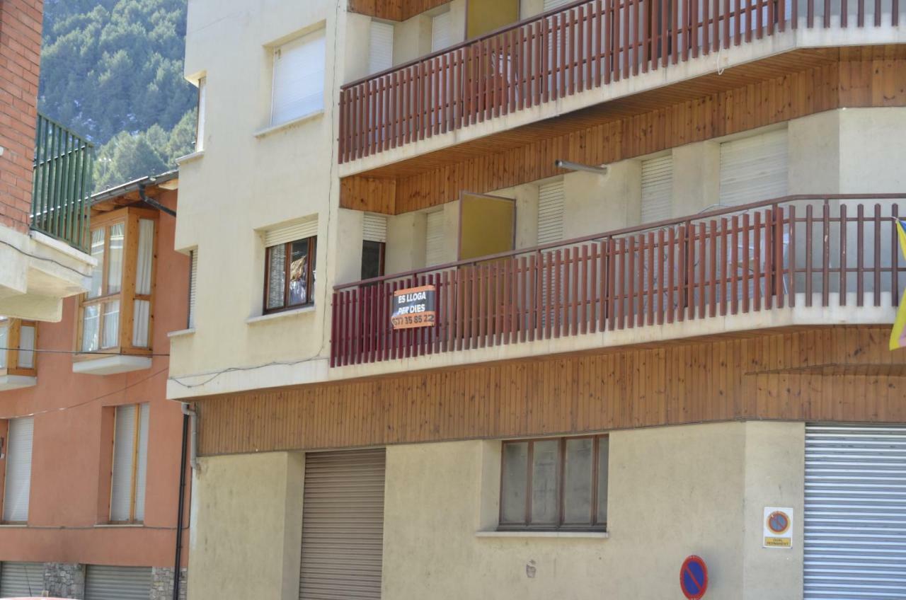 Cal Martí Montellà i MartinetMontellà i Martinet Exterior foto